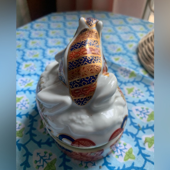 FIRM PRICE IMARI STYLE FROG TRINKET BOX - Picture 10 of 14